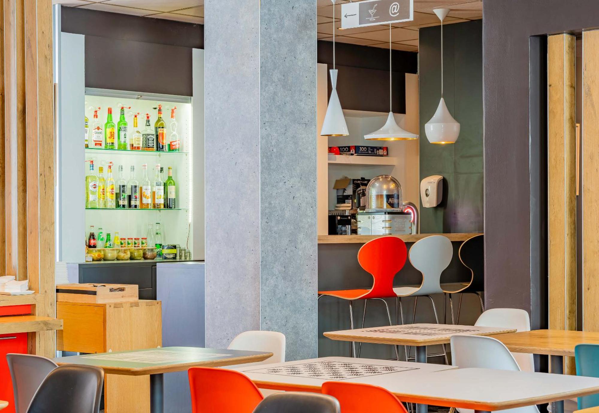B&B Hotel Arras Centre Les Places Bagian luar foto