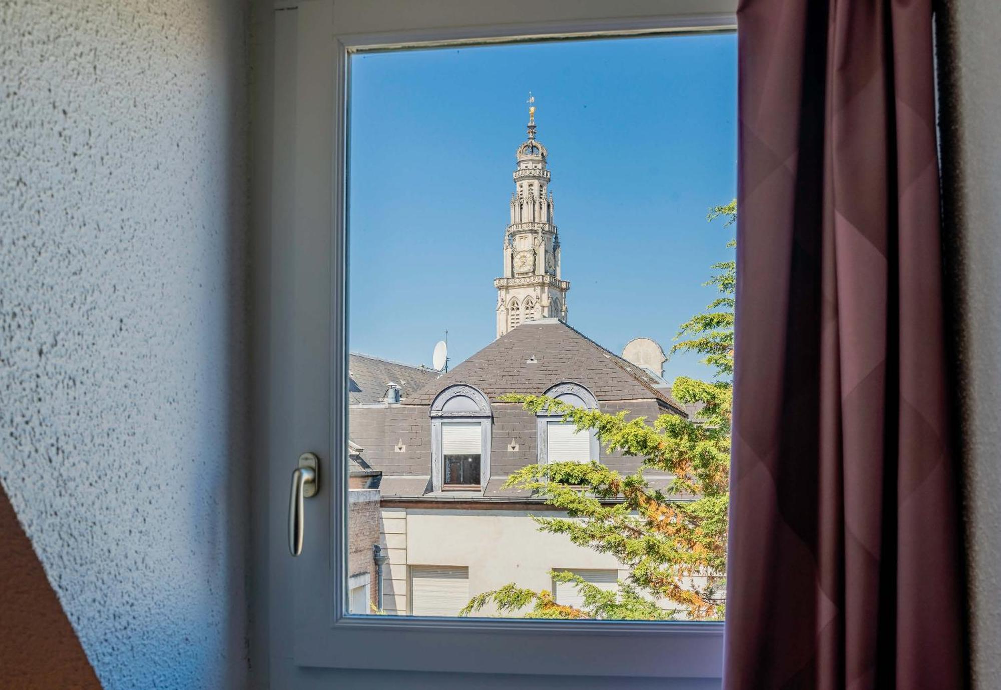 B&B Hotel Arras Centre Les Places Bagian luar foto