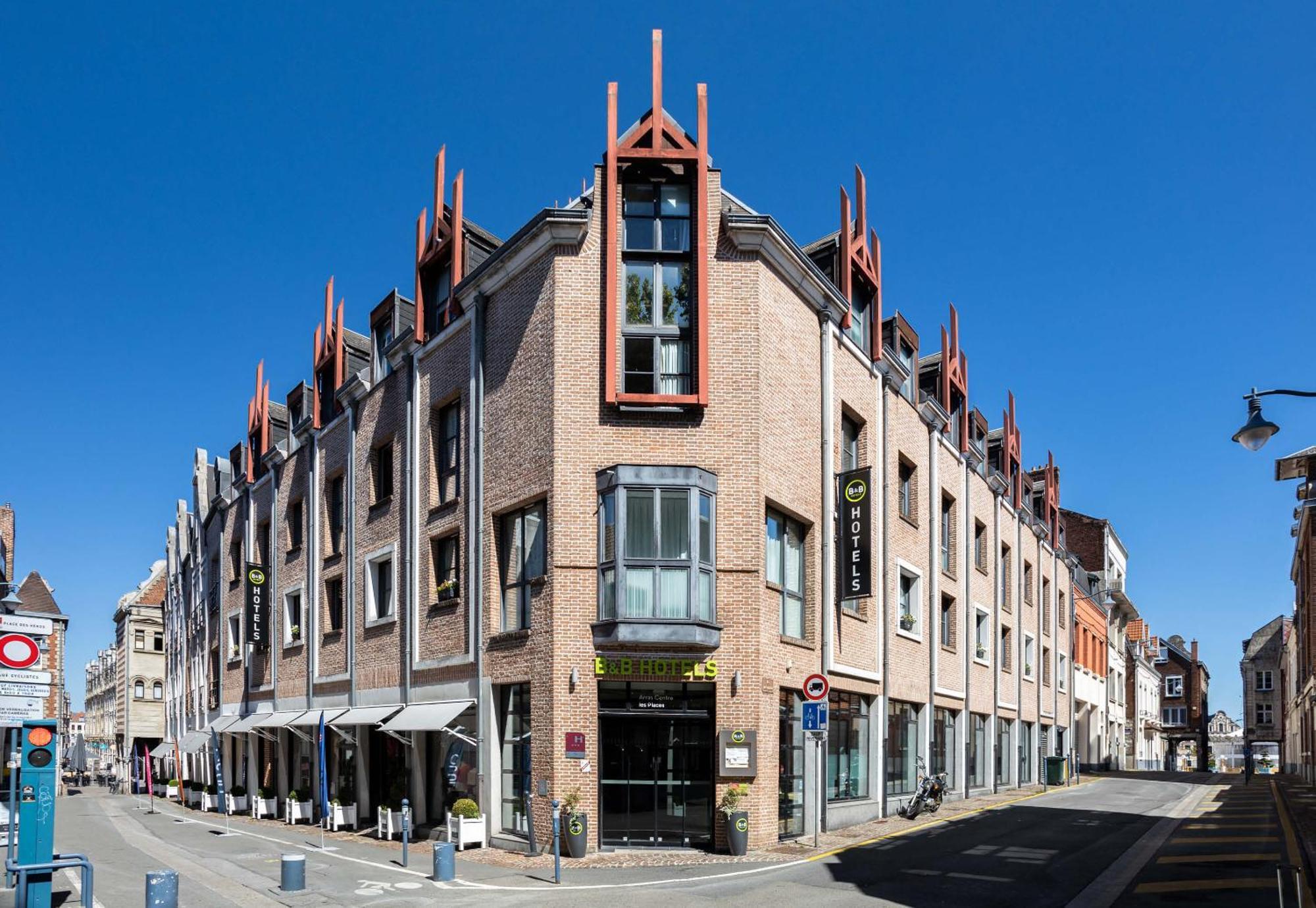 B&B Hotel Arras Centre Les Places Bagian luar foto