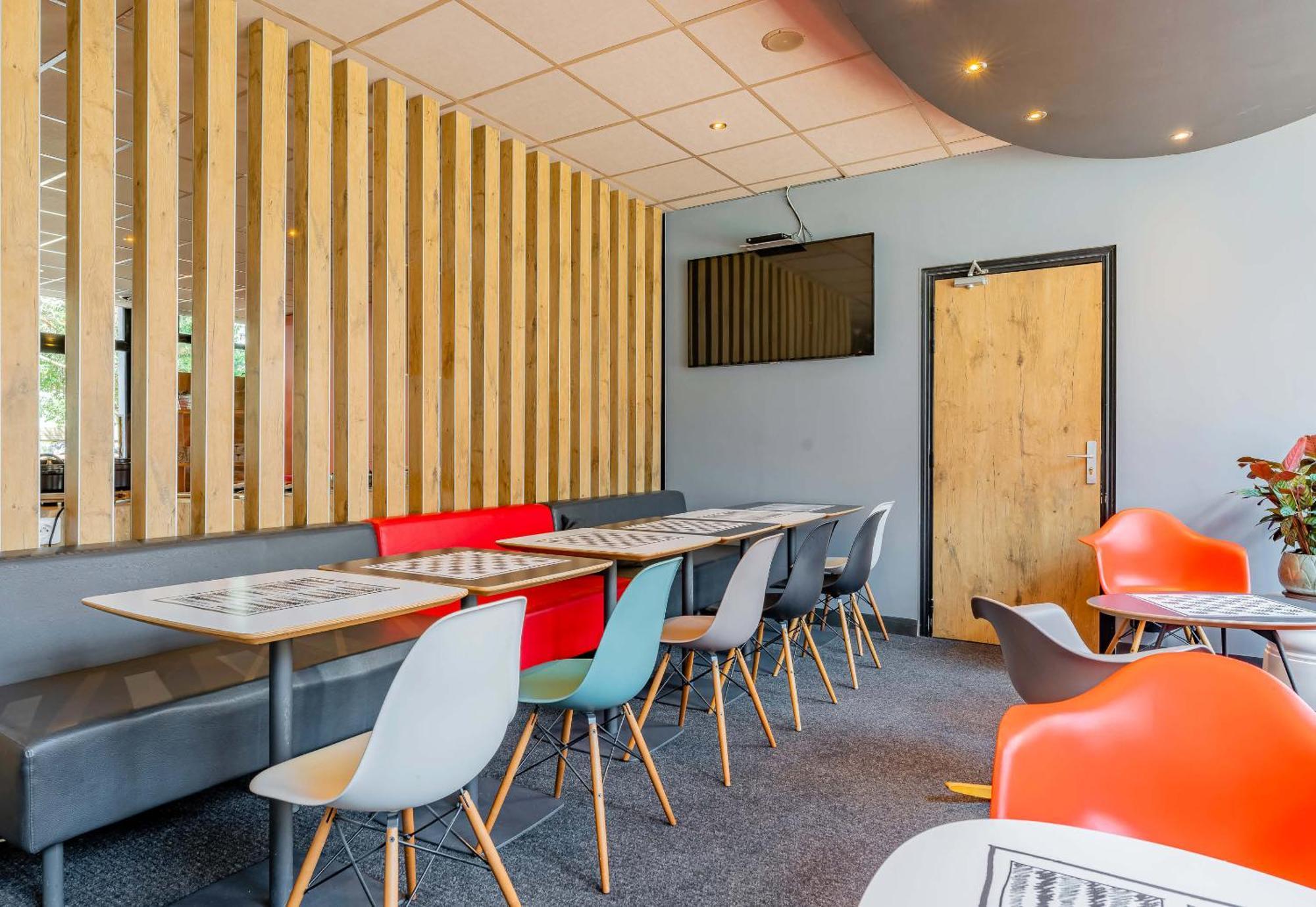 B&B Hotel Arras Centre Les Places Bagian luar foto